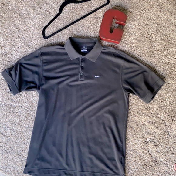 NIKE men’s golf shirt - Picture 1 of 3
